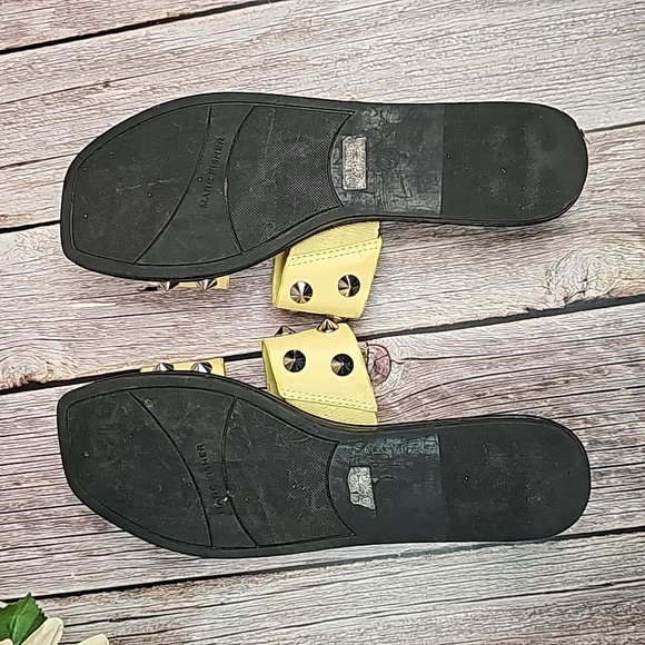 NEW MARC FISHER YELLOW STUDED SANDAL SLIDES - Picture 8 of 12